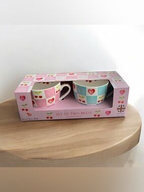 NEW Harvest Green Studio Set of 2 Fine China Hug Mugs Checkered Hearts Cherries